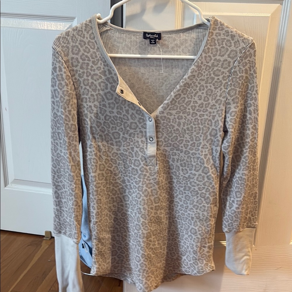 Soft Surroundings Gray Leopard Print Top